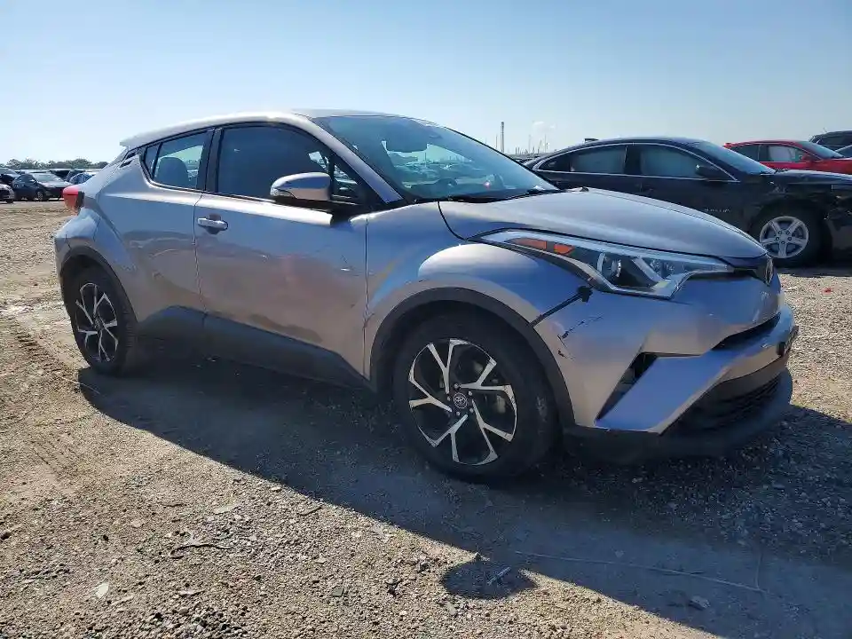 NMTKHMBX7JR047901 2018 TOYOTA C-HR-3