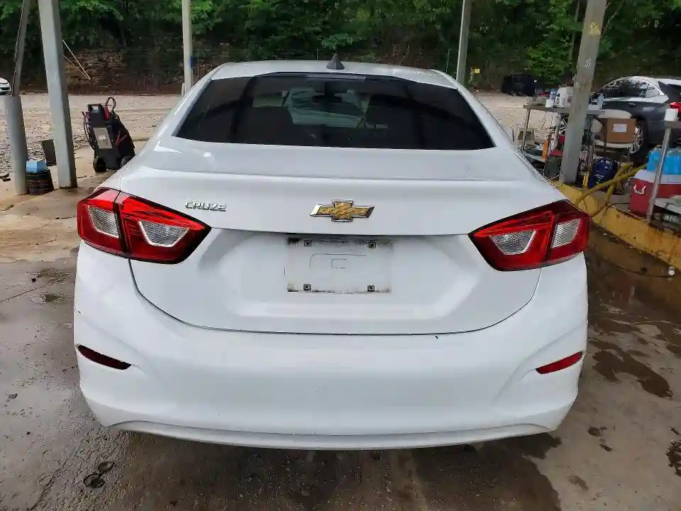 1G1BC5SM2J7222456 2018 CHEVROLET CRUZE-5