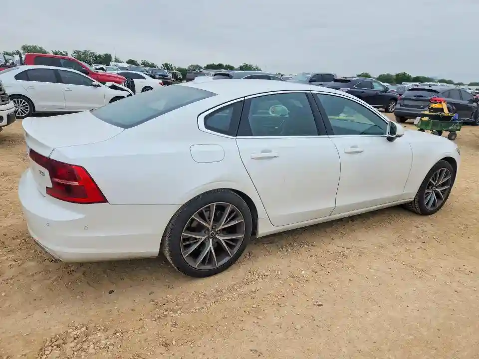 YV1102AK4H1010983 2017 VOLVO S90-2
