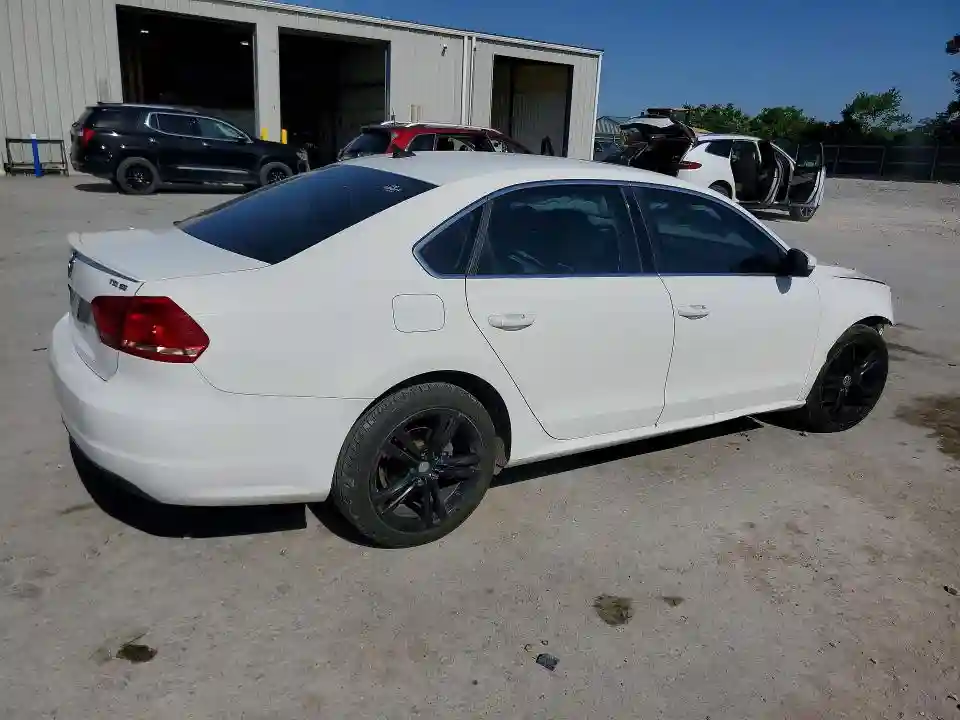 1VWBS7A36EC112132 2014 VOLKSWAGEN PASSAT-2
