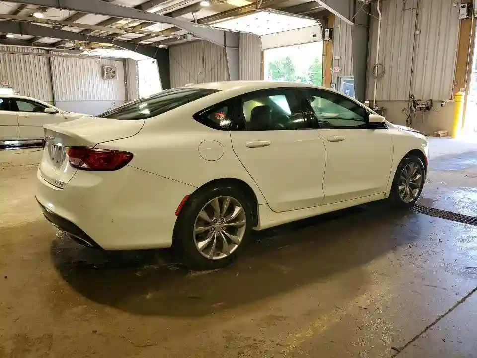 1C3CCCDG6FN556861 2015 CHRYSLER 200-2