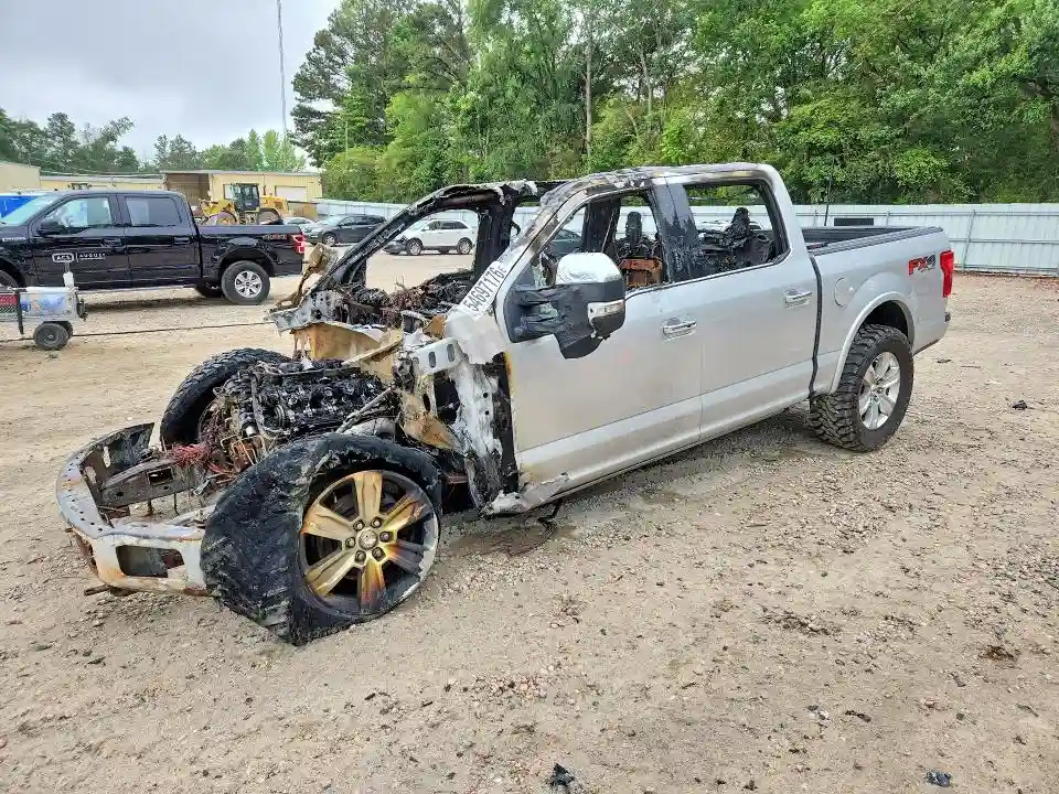 1FTEW1E50JFB09023 2018 FORD F-150-0