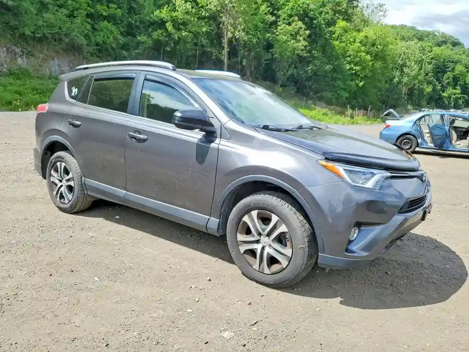 JTMBFREV8JJ250680 2018 TOYOTA RAV4-3