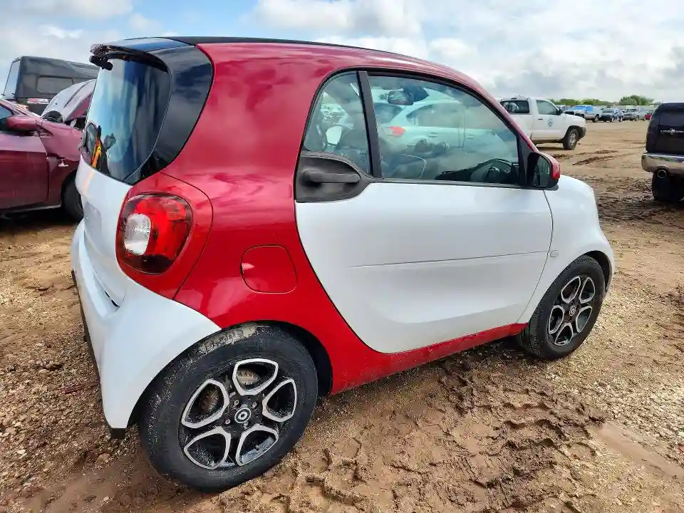 WMEFJ9BA0JK283377 2018 SMART FORTWO-2