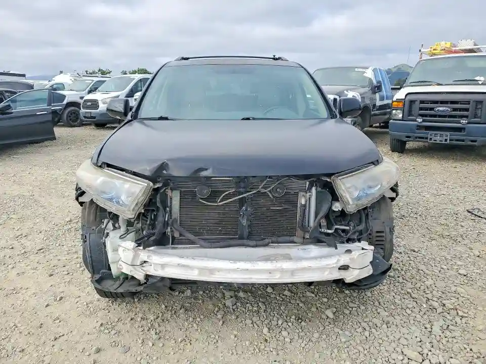 JTEDC3EH5B2003570 2011 TOYOTA HIGHLANDER-4