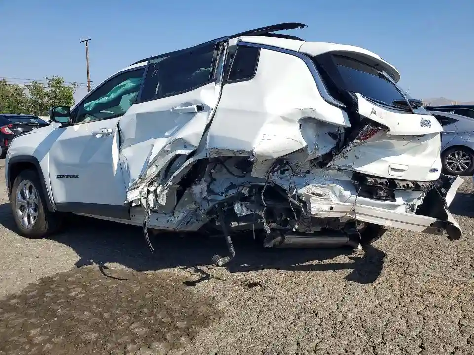 3C4NJDBN7ST597950 2025 JEEP COMPASS-1