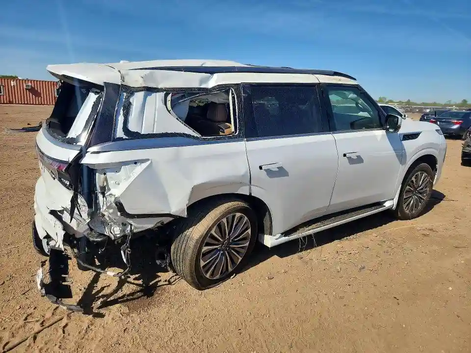 JN8AZ3BE9T9720521 2026 INFINITI QX80-2