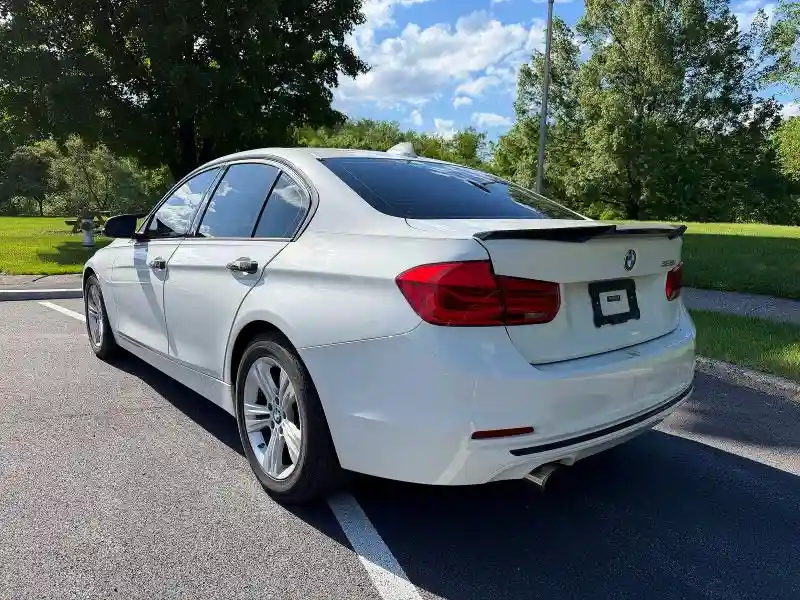 WBA8E9C52GK646913 2016 BMW 3 SERIES-2