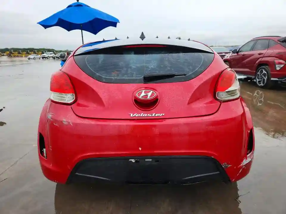 KMHTC6AD0CU061270 2012 HYUNDAI VELOSTER-5