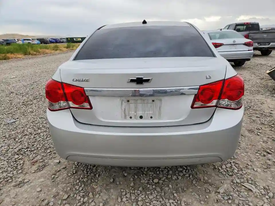 1G1PE5SBXE7314225 2014 CHEVROLET CRUZE-5