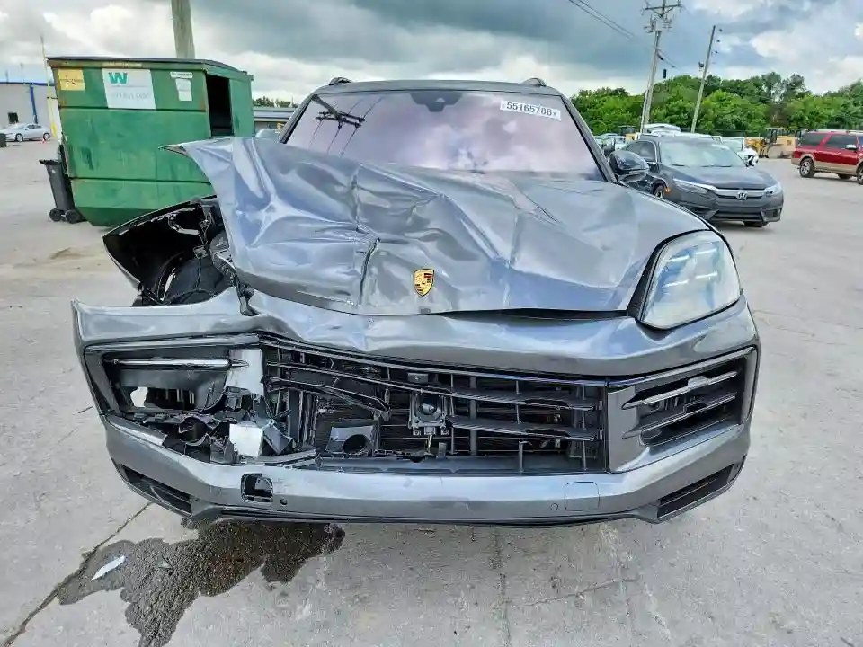 WP1AL2AY4RDA34927 2024 PORSCHE CAYENNE-4