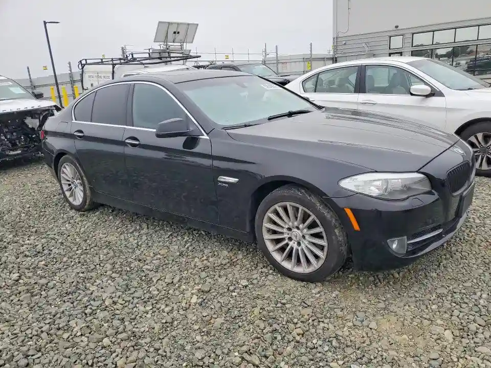 WBAFU7C59BDU54934 2011 BMW 5 SERIES-3
