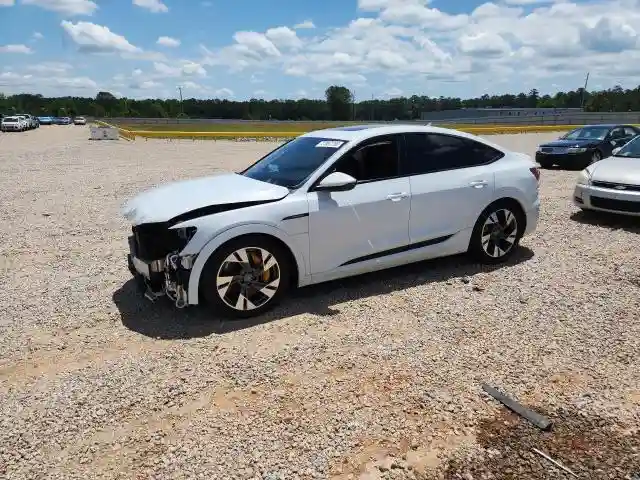 WA12AAGE4NB019900 2022 AUDI E-TRON-0