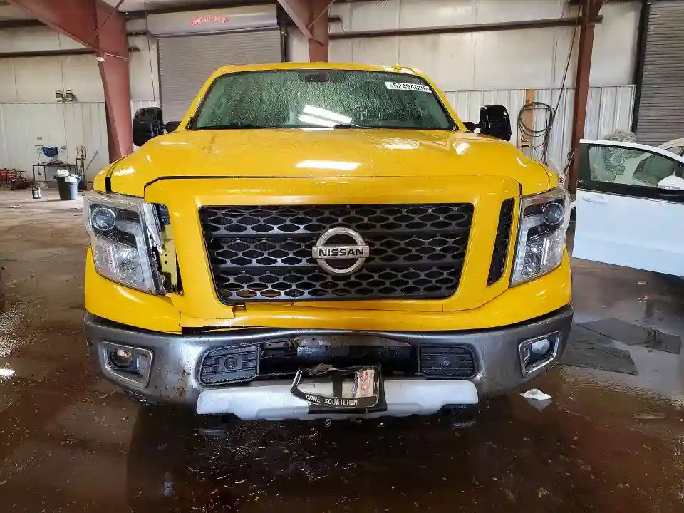 1N6AA1F47HN542046 2017 NISSAN TITAN-4