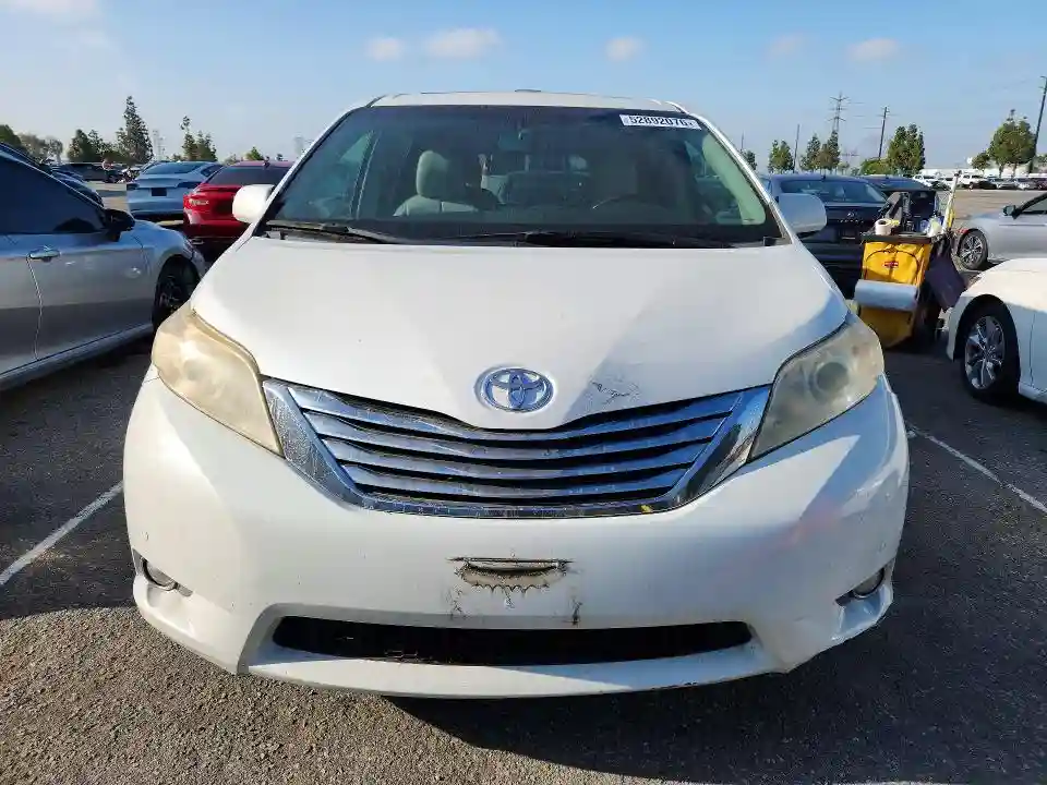 5TDDK3DC8CS038384 2012 TOYOTA SIENNA-4