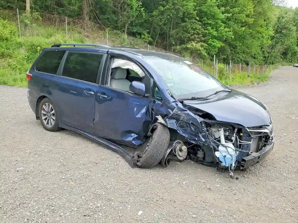 5TDDZ3DC6LS242788 2020 TOYOTA SIENNA-3
