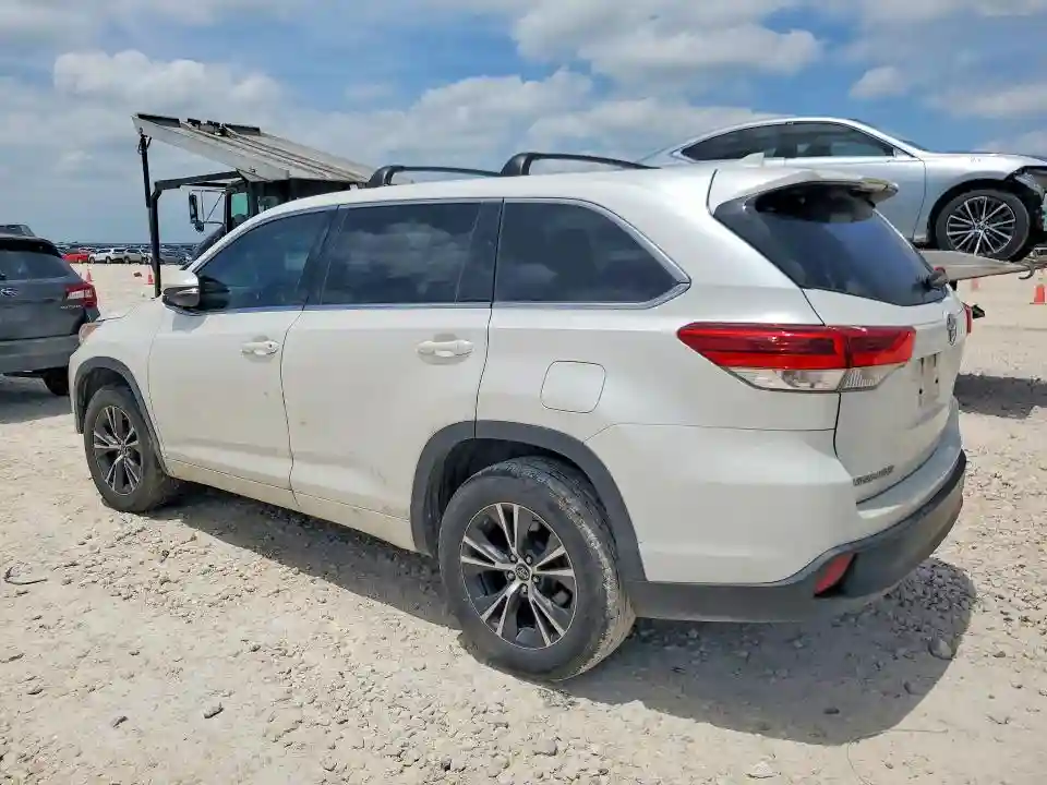 5TDZZRFH8JS247876 2018 TOYOTA HIGHLANDER-1