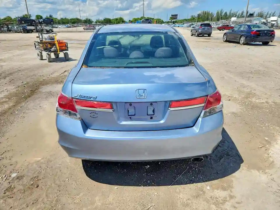 1HGCP2F39CA123981 2012 HONDA ACCORD-5