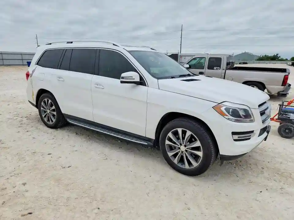 4JGDF6EE9GA621597 2016 MERCEDES-BENZ GL-CLASS-3