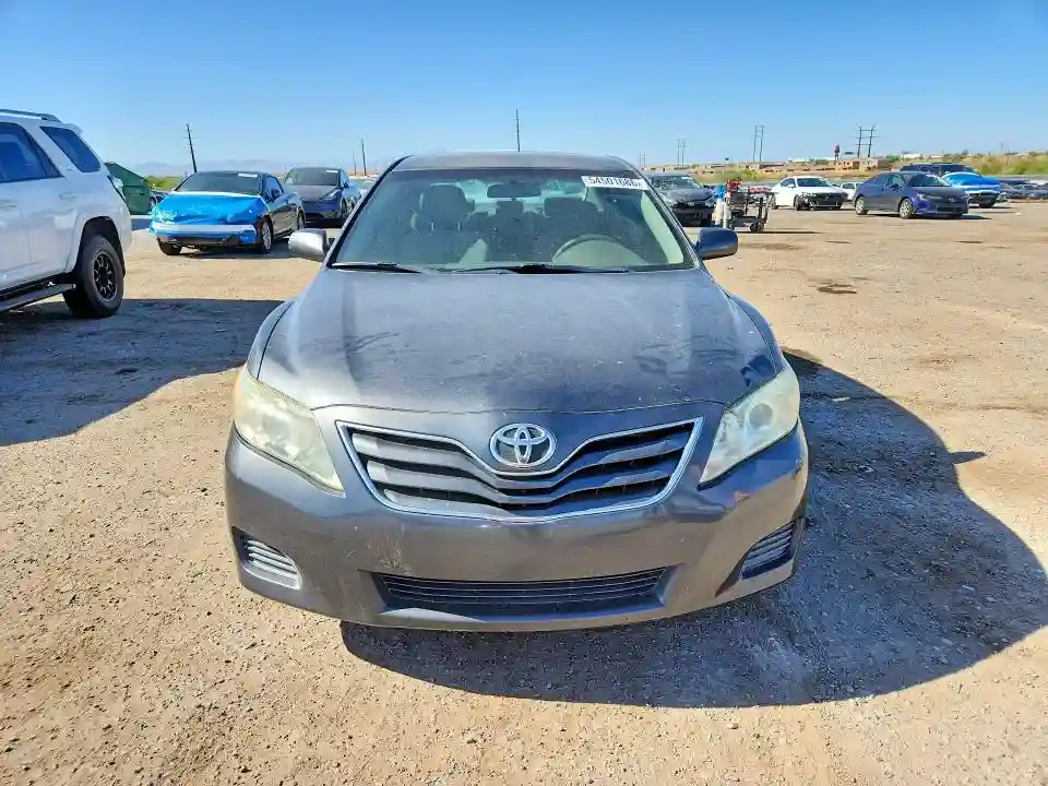 4T1BF3EK4BU632946 2011 TOYOTA CAMRY-4