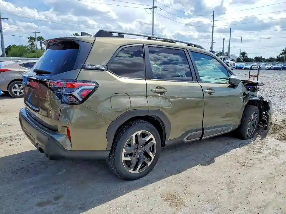 JF2SLDRC8SH513605 2025 SUBARU FORESTER-2