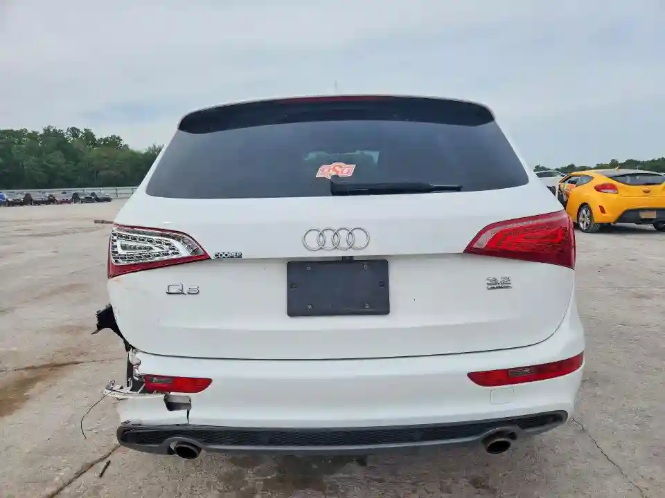 WA1DKAFP2BA009277 2011 AUDI Q5-5