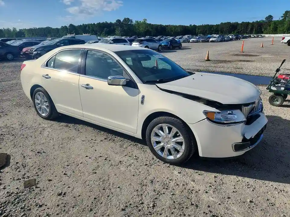 3LNHL2GC2CR826743 2012 LINCOLN MKZ-3