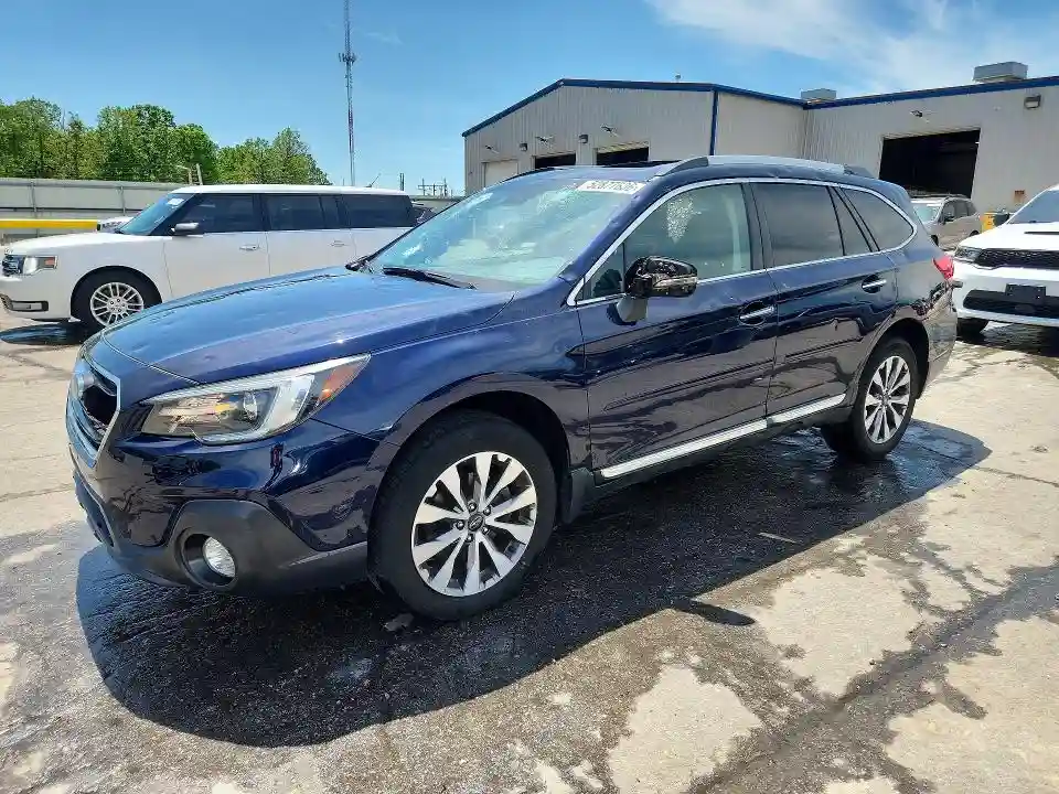 4S4BSETC2J3327758 2018 SUBARU OUTBACK-0