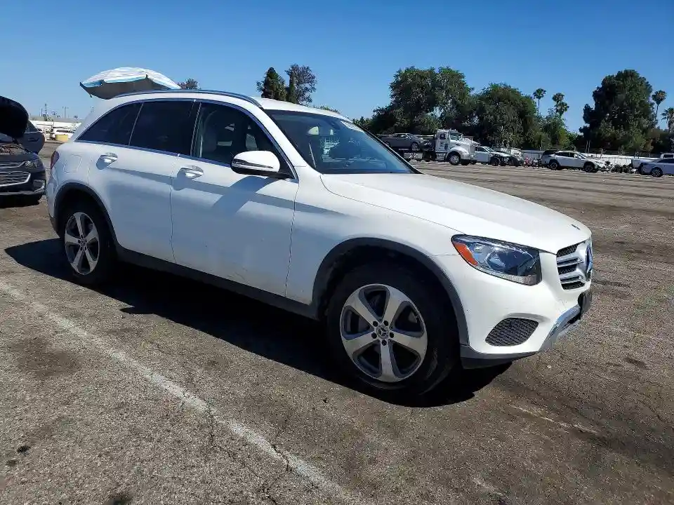WDC0G4JB1KF590495 2019 MERCEDES-BENZ GLC-CLASS-3