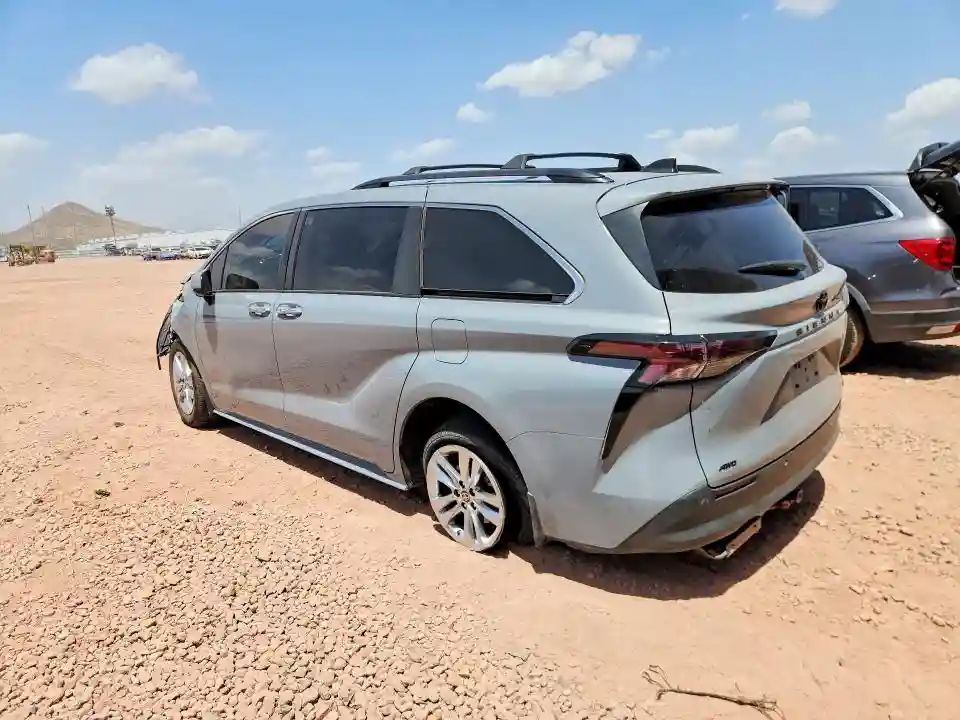 5TDCSKFC2PS103139 2023 TOYOTA SIENNA-1