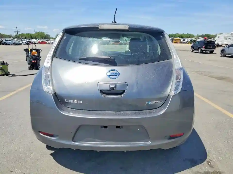 1N4AZ0CP2FC315866 2015 NISSAN LEAF-5