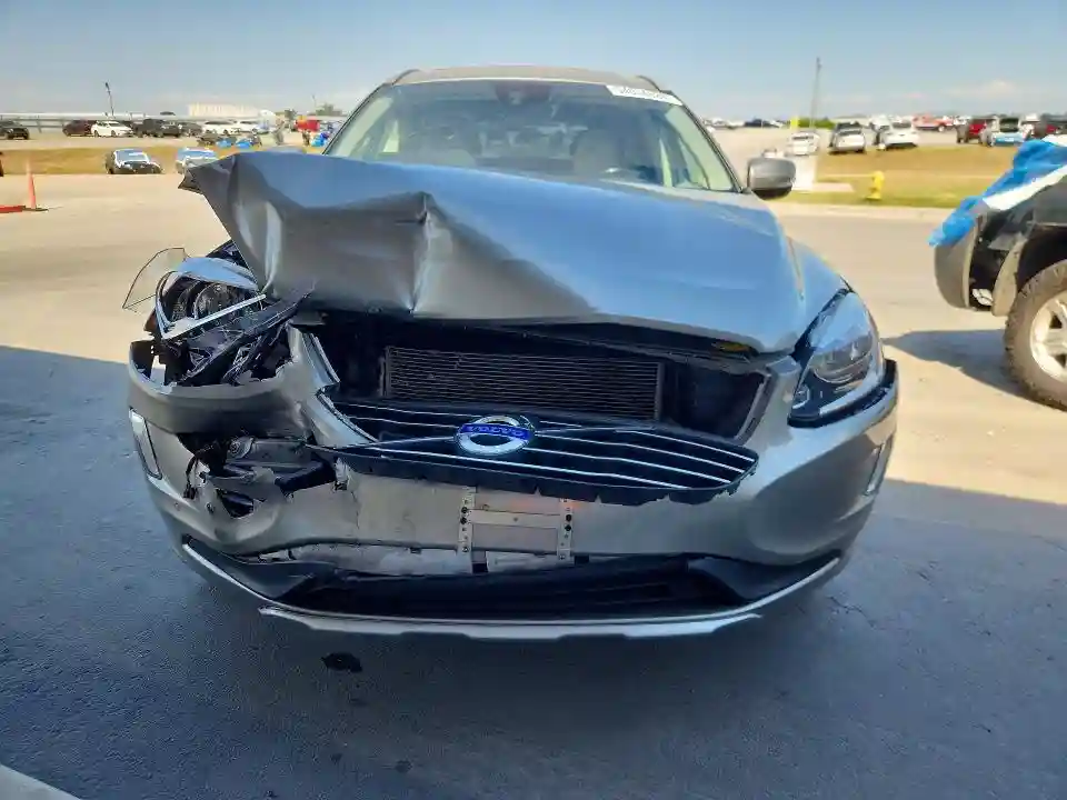 YV4902RK3F2670238 2015 VOLVO XC60-4