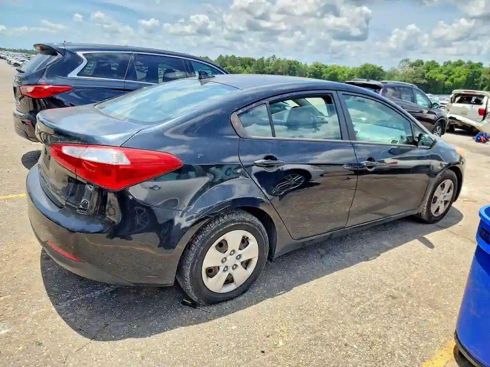 KNAFK4A68F5322957 2015 KIA FORTE-2