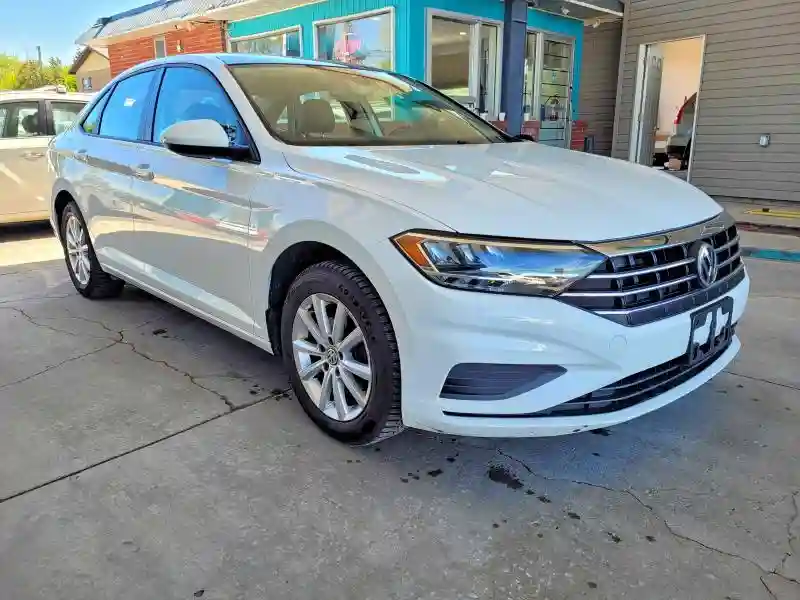 3VWE57BU5KM055637 2019 VOLKSWAGEN JETTA-0
