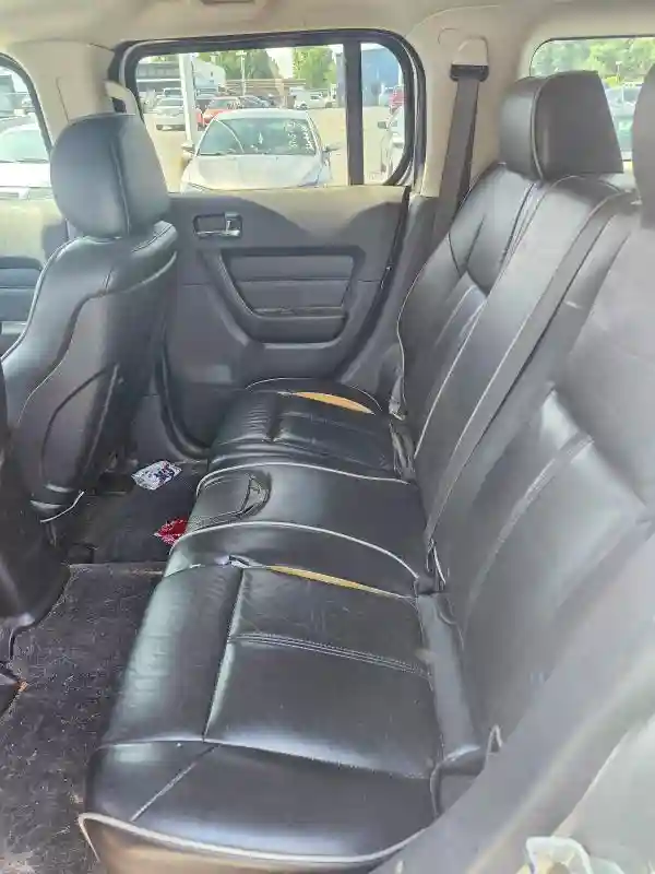 5GTMNGEE2A8117820 2010 HUMMER H3-5