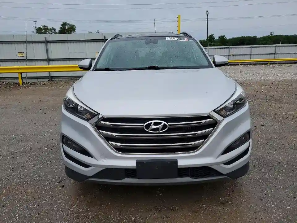 KM8J3CA2XGU088437 2016 HYUNDAI TUCSON-4