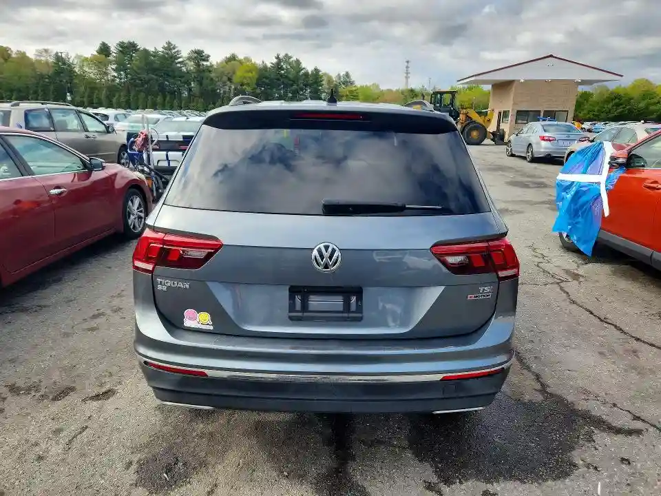 3VV2B7AX8JM123908 2018 VOLKSWAGEN TIGUAN-5