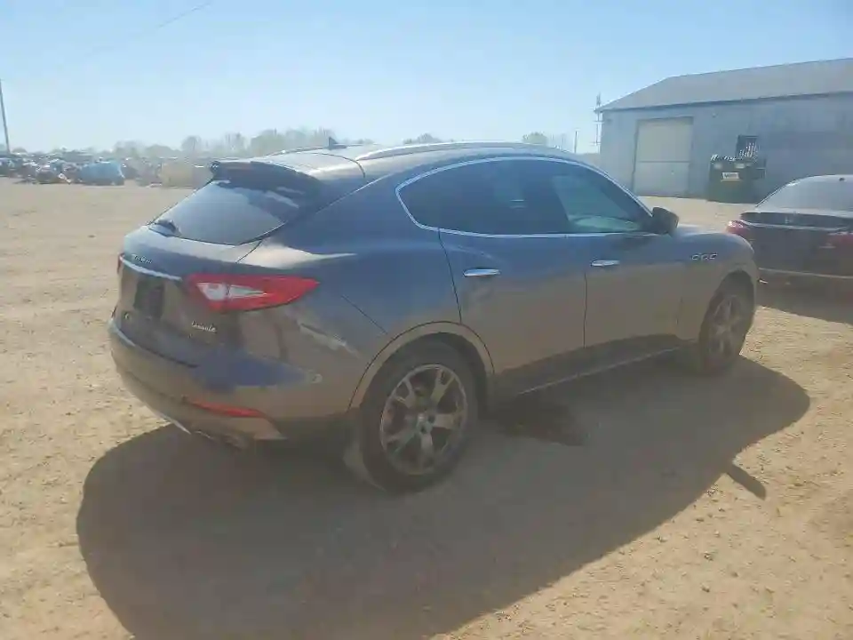 ZN661XUS9HX243254 2017 MASERATI ALL MODELS-2