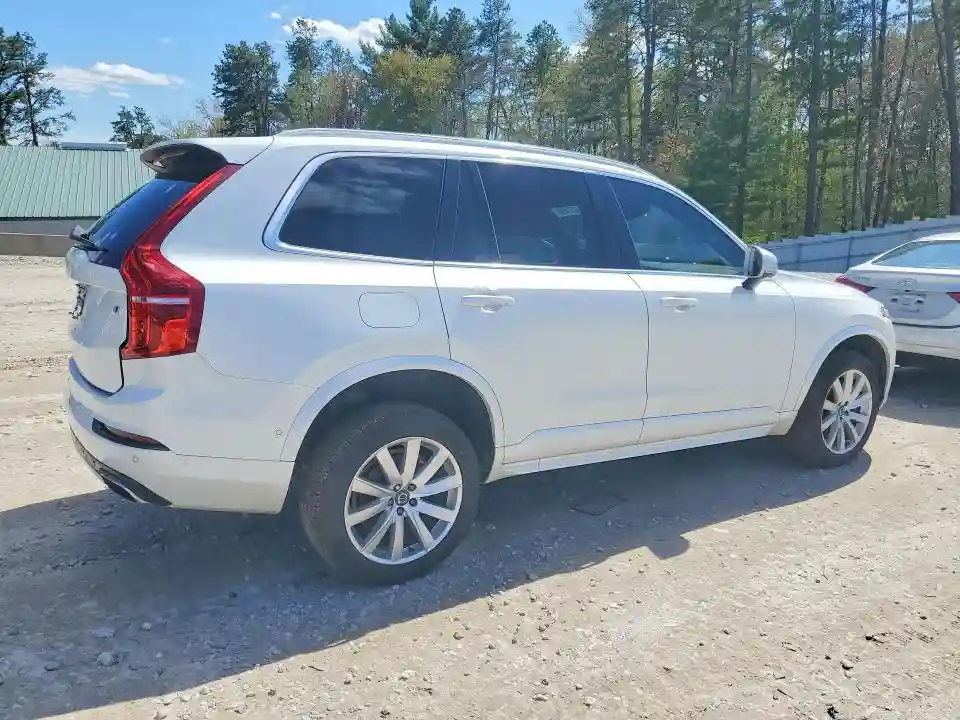 YV4A22PM0G1046268 2016 VOLVO XC90-2