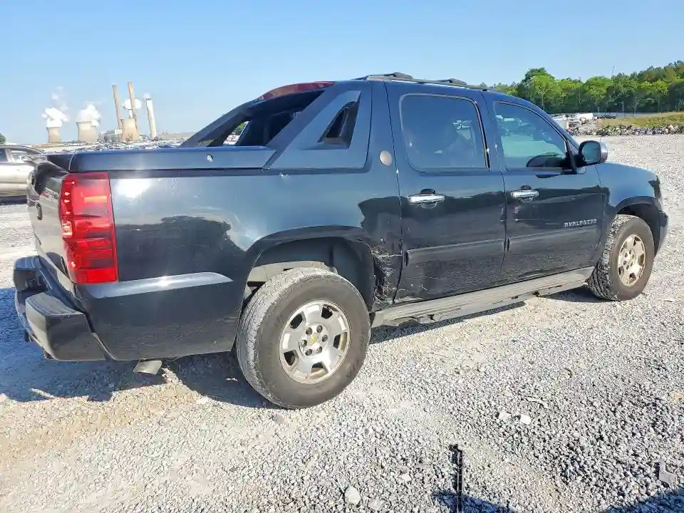 3GNMCFE04DG303117 2013 CHEVROLET AVALANCHE-2