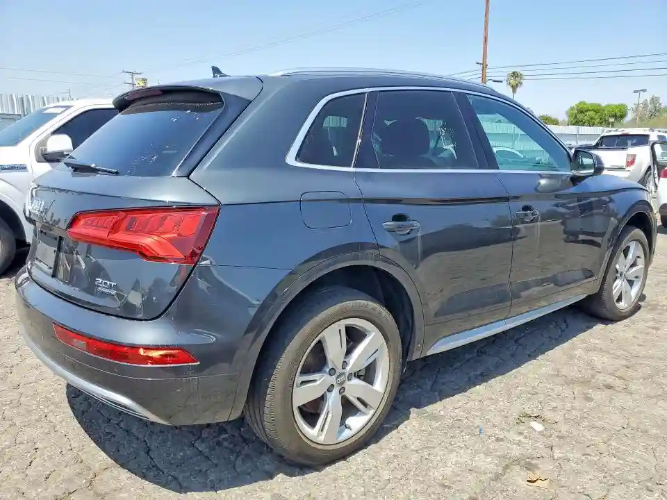 WA1BNAFY1J2055019 2018 AUDI Q5-2