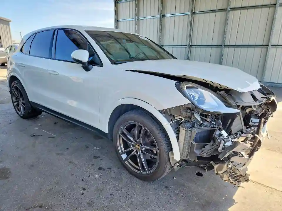 WP1AA2AY7KDA03277 2019 PORSCHE CAYENNE-3