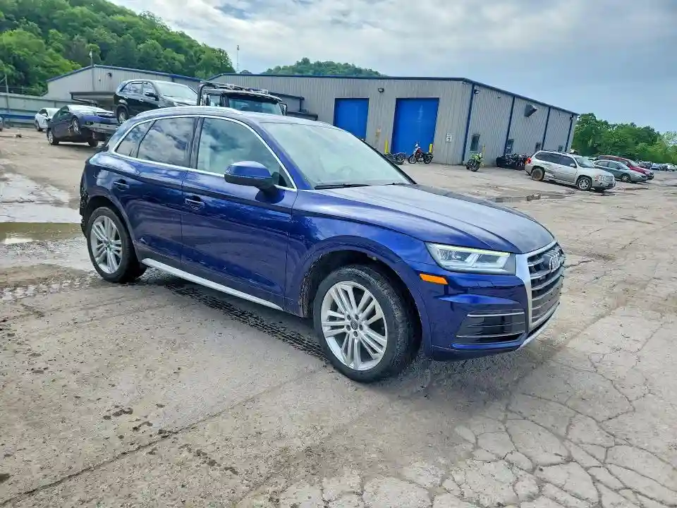 WA1BNAFY5J2002551 2018 AUDI Q5-3
