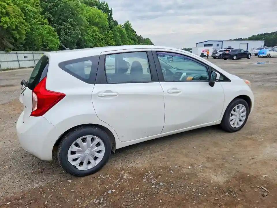 3N1CE2CP1FL353641 2015 NISSAN VERSA-2