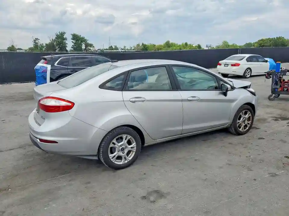 3FADP4BJ7FM171351 2015 FORD FIESTA-2