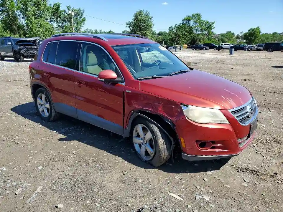 WVGAV7AX0AW001721 2010 VOLKSWAGEN TIGUAN-3