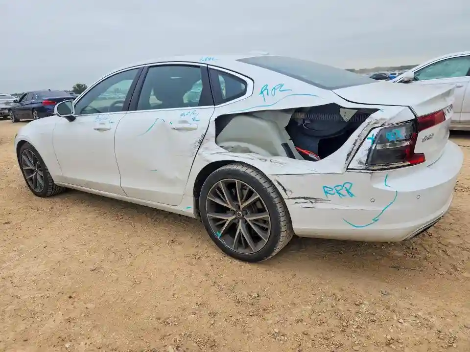 YV1102AK4H1010983 2017 VOLVO S90-1