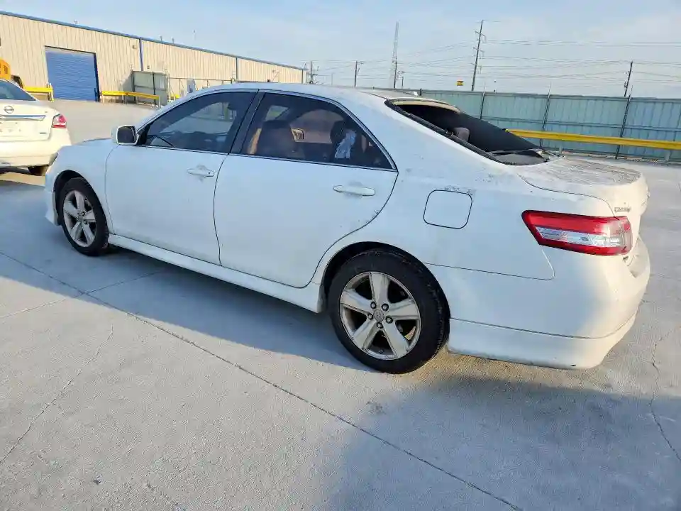 4T1BF3EK9AU543114 2010 TOYOTA CAMRY-1