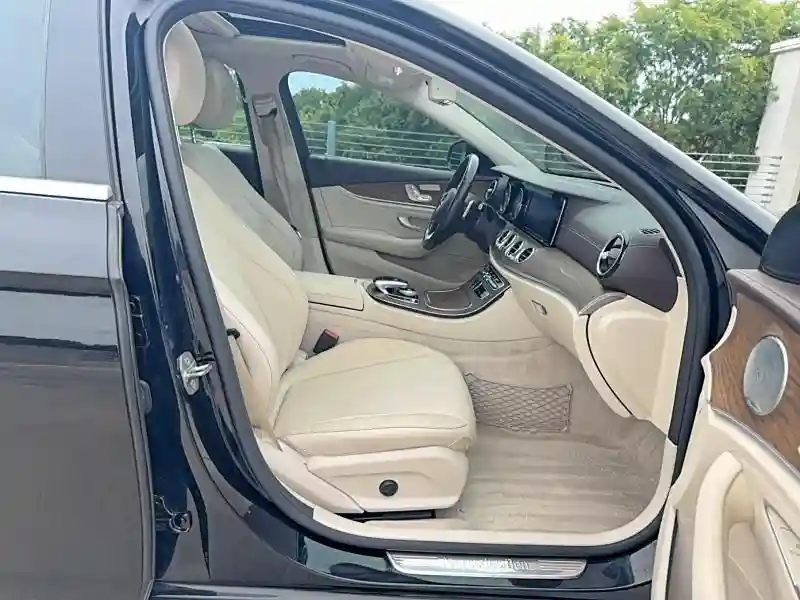 WDDZF4JB2JA294127 2018 MERCEDES-BENZ E-CLASS-4