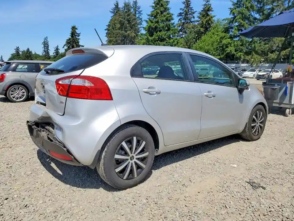 KNADM5A37E6353753 2014 KIA RIO-2